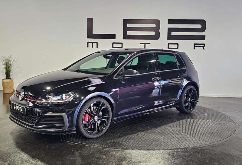 Negro Usado 2020 VW Golf VIII GTI Utilitario | 31.499 € (Un poco caro) - Imagen 1/4
