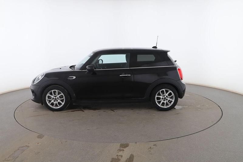 Usado Mini ONE 102 CV (75 kW) 2021 Negro Utilitario