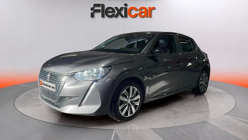 Usado Peugeot 208 Active 102 CV (75 kW) 2023 Gris Utilitario