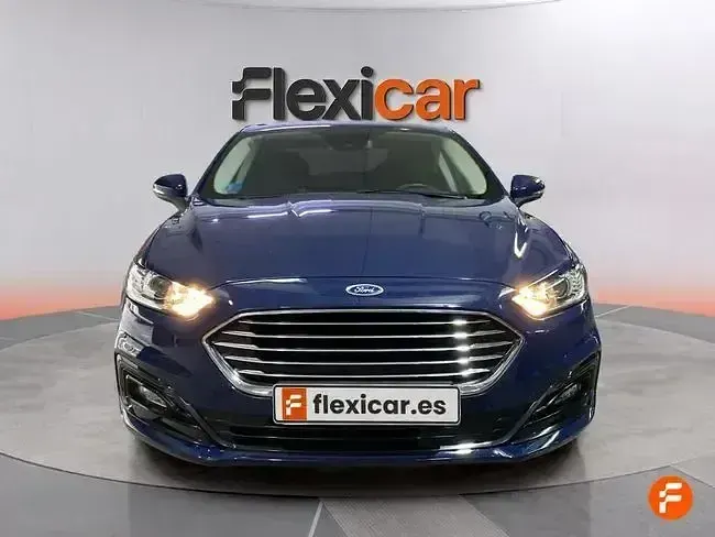 Usado Ford Mondeo Trend 187 CV (137 kW) 2021 Azul Berlina