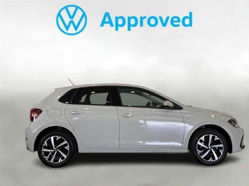 Usado VW Polo 95 CV (69 kW) 2025 Gris Utilitario