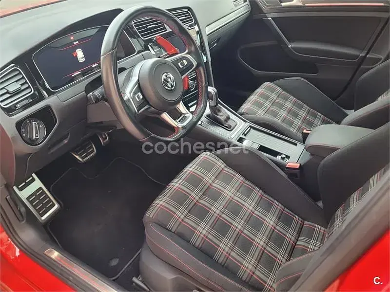 Usado VW Golf VII GTI 245 CV (180 kW) 2019 Rojo Berlina