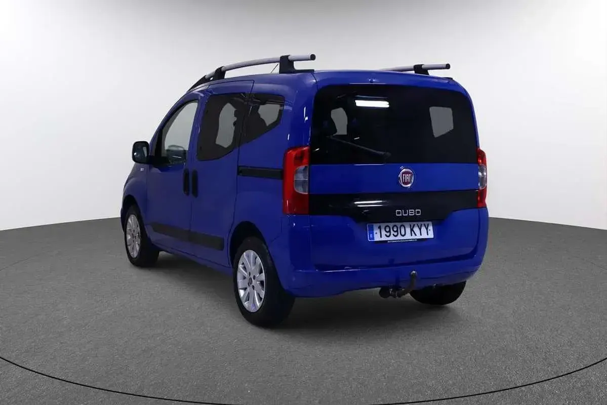 Usado Fiat Qubo Lounge 77 CV (56 kW) 2019 Azul Monovolumen