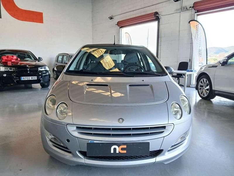 Usado Smart ForFour Passion 75 CV (55 kW) 2005 Plateado Utilitario