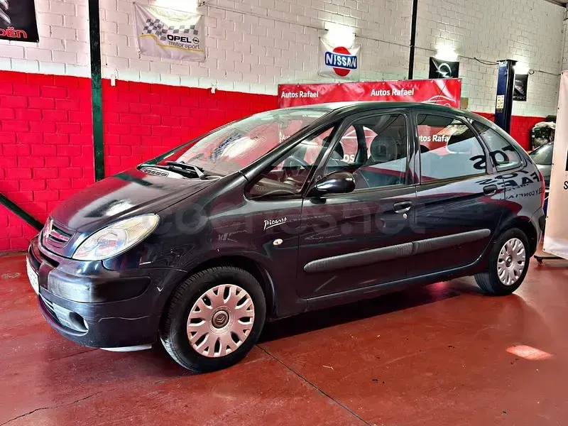 Usado Citroën Xsara Picasso 110 CV (80 kW) 2008 Negro Monovolumen