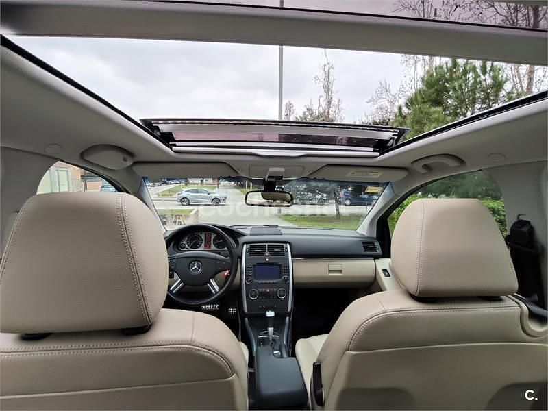 Usado Mercedes B200 193 CV (141 kW) 2006 Gris / plata Monovolumen