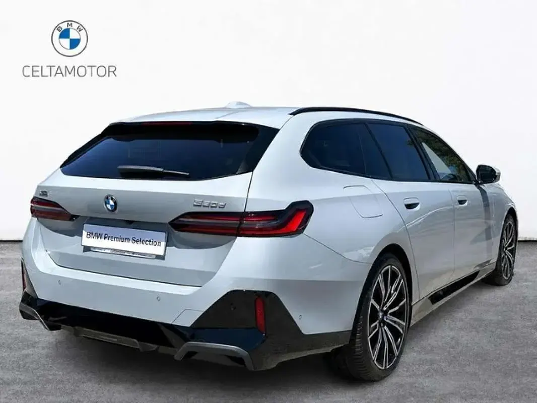Nuevo BMW 520 Comfort Edition 197 CV (144 kW) 2026 Gris Familiar