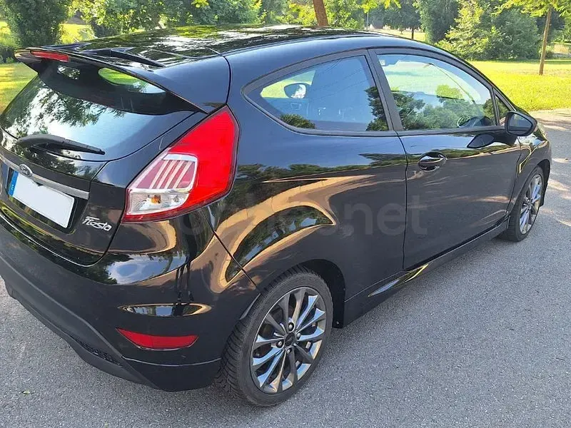 Usado Ford Fiesta ST-Line 95 CV (69 kW) 2017 Negro Utilitario