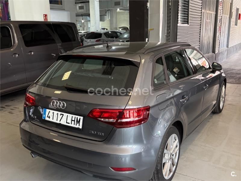 Gris / plata Usado 2019 Audi A3 Sportback Berlina | 20.000 € (Precio justo) - Imagen 1/4