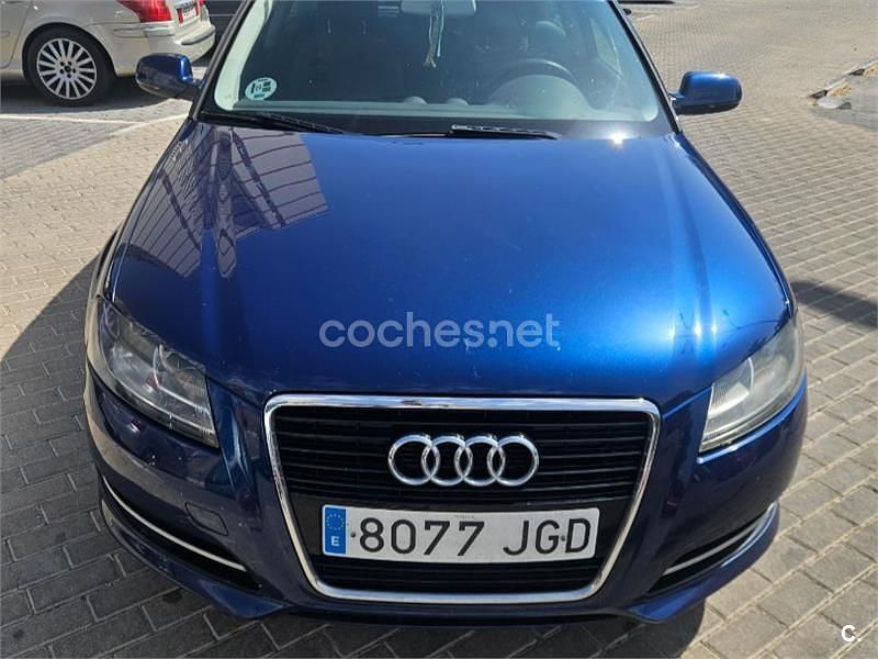 Azul Usado 2011 Audi A3 Attraction Berlina | 5500 € (Precio justo) - Imagen 1/4