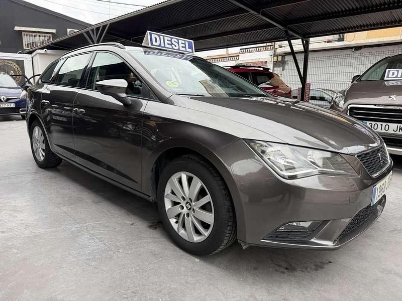 Käytetty Seat Leon Style 110 HP (80 kW) 2015 Viistoperä