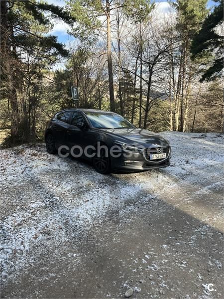 Gris / plata Usado 2018 Mazda 3 Edition Berlina | 14.999 € (Buen precio) - Imagen 1/1