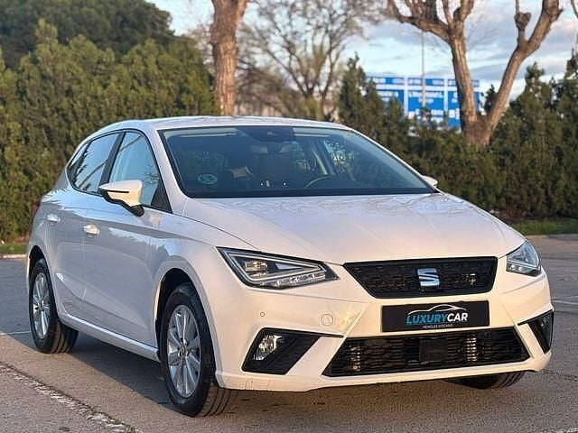 Usado Seat Ibiza Style 110 CV (80 kW) 2021 Blanco Utilitario
