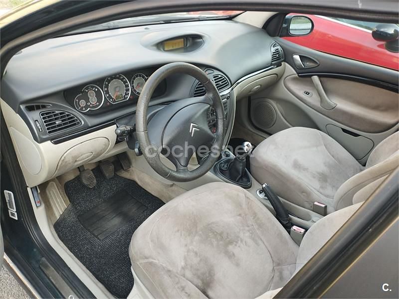 Usado Citroën C5 110 CV (80 kW) 2005 Verde Berlina