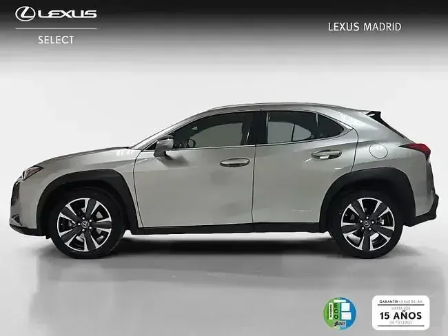 Usado Lexus UX 183 CV (134 kW) 2021 Gris SUV