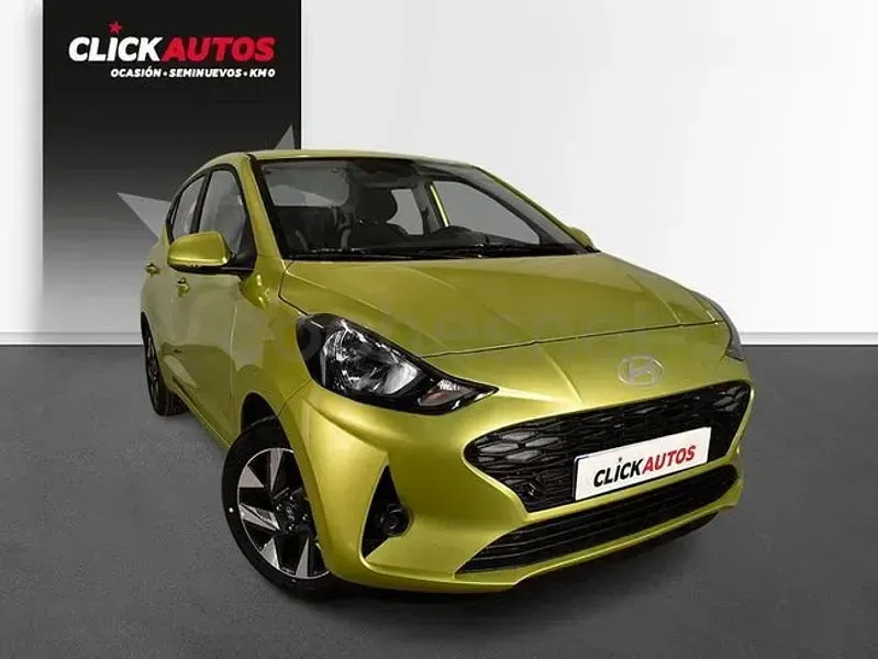 Usado Hyundai i10 63 CV (46 kW) 2024 Verde Utilitario