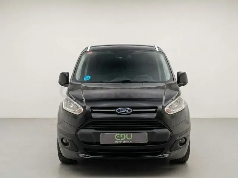 Usado Ford Tourneo Connect Titanium 120 CV (88 kW) 2016 Negro Monovolumen