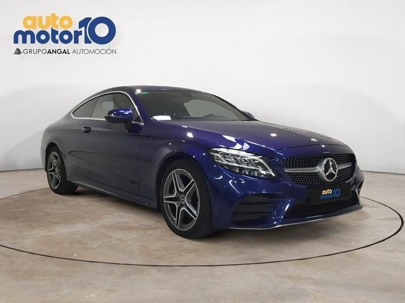 Usado Mercedes C220 AMG 194 CV (142 kW) 2019 Azul Coupe