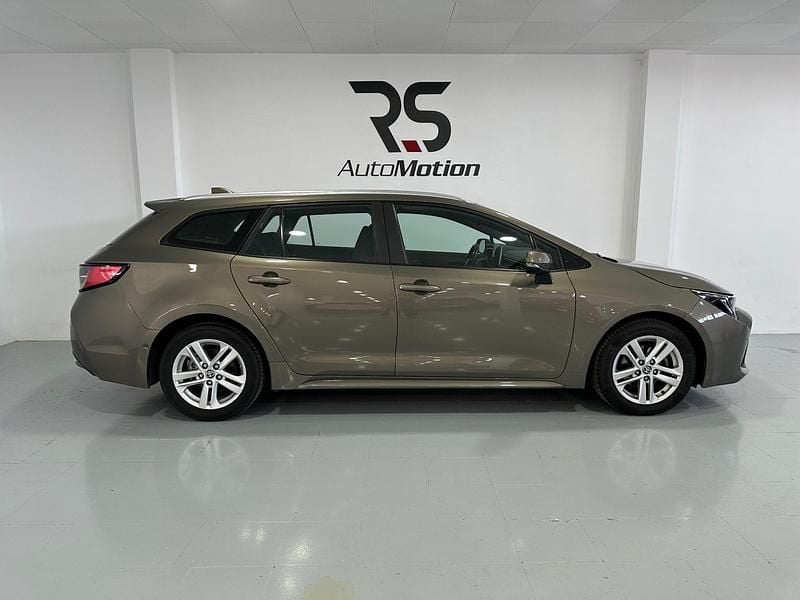 Usado Toyota Corolla Business Edition 122 CV (89 kW) 2022 Marrón