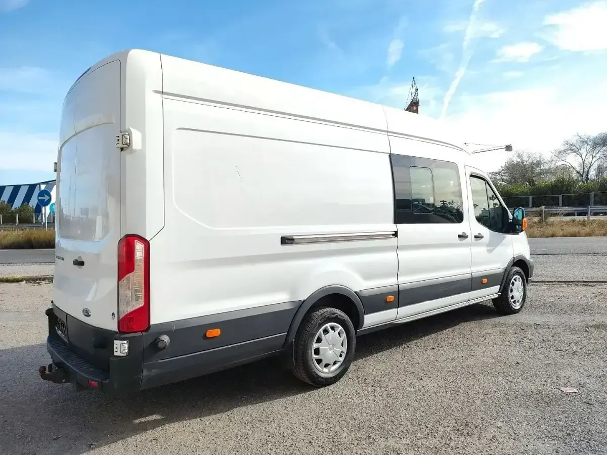 Usado Ford Transit Trend 170 CV (125 kW) 2017 Blanco Monovolumen