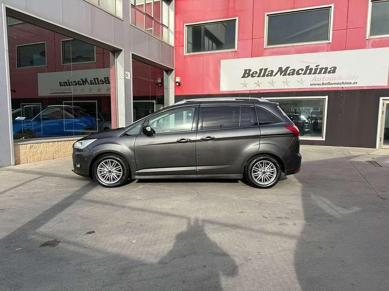 Usado Ford C-MAX Business Edition 125 CV (91 kW) 2019 Gris Monovolumen