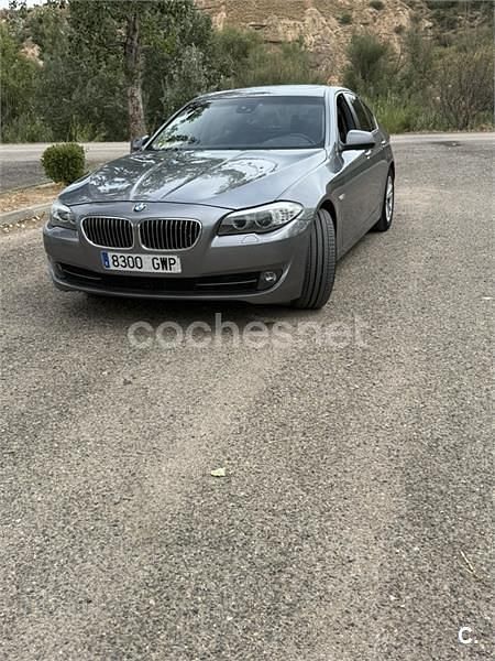 Usado BMW 530 Gran Turismo 245 CV (180 kW) 2010 Gris / plata Berlina