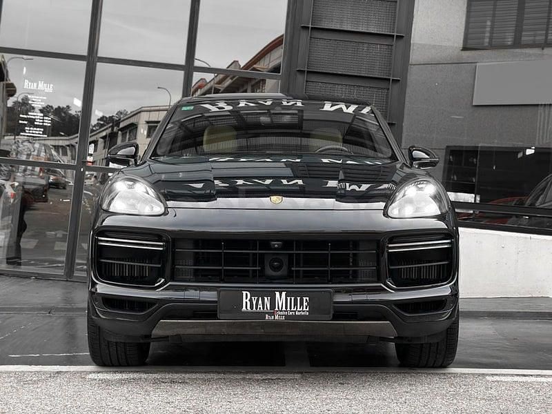 Usado Porsche Cayenne Turbo 550 CV (404 kW) 2018 Negro SUV