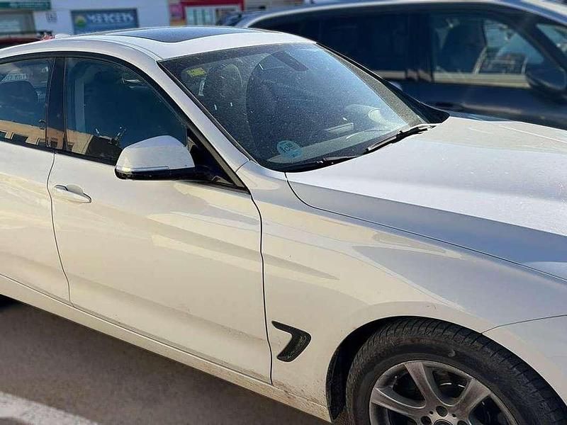 Usado BMW 318 Gran Turismo 150 CV (110 kW) 2015 Blanco Berlina