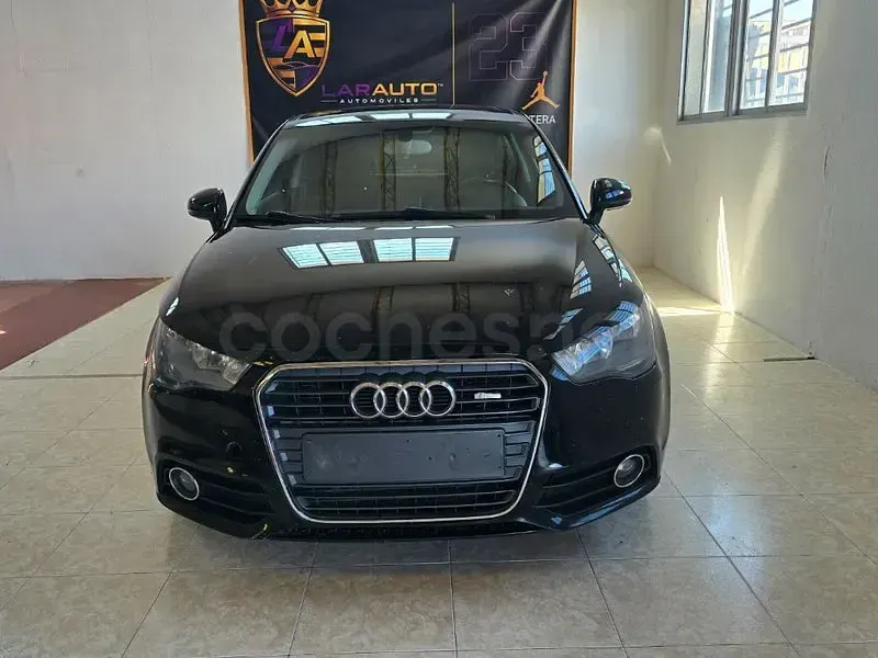 Usado Audi A1 Attraction 105 CV (77 kW) 2012 Negro Utilitario