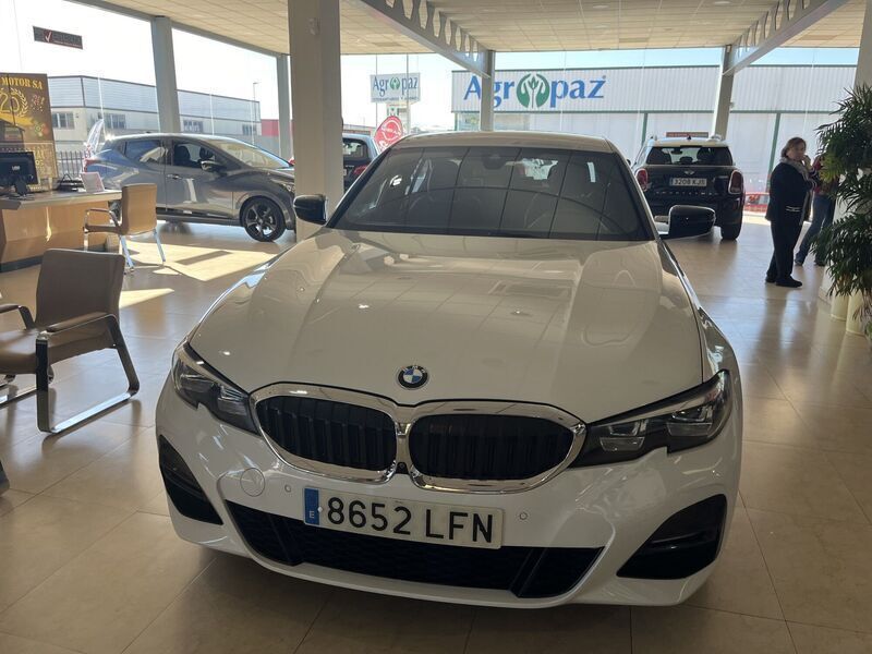 Usado BMW 318 Comfort Edition 150 CV (110 kW) 2020 Blanco Berlina