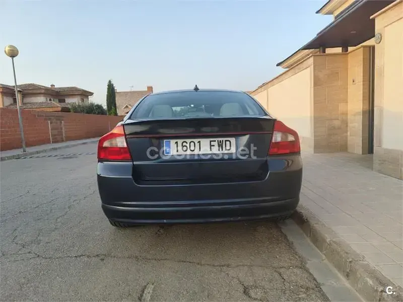 Usado Volvo S80 Summum 200 CV (147 kW) 2007 Azul Berlina