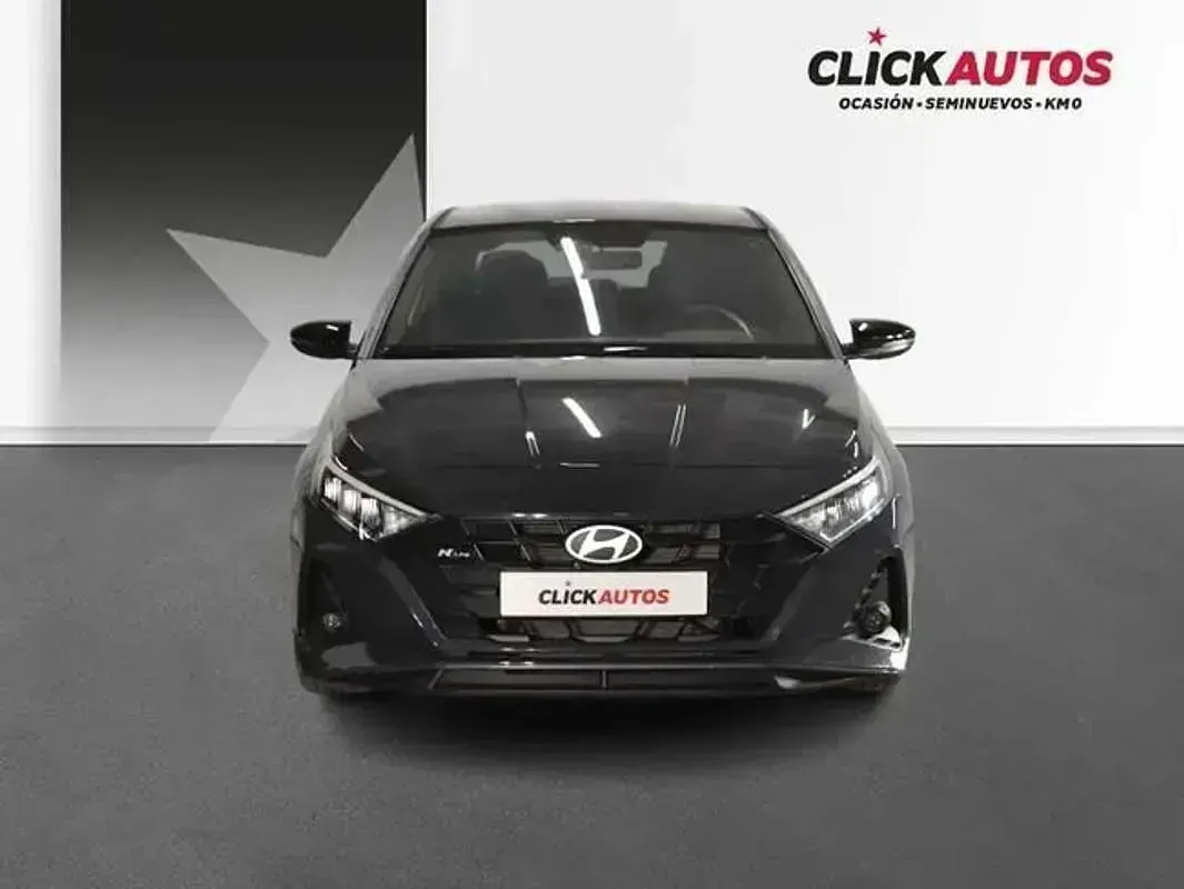 Usado Hyundai i20 N Line 80 CV (58 kW) 2025 Gris Utilitario