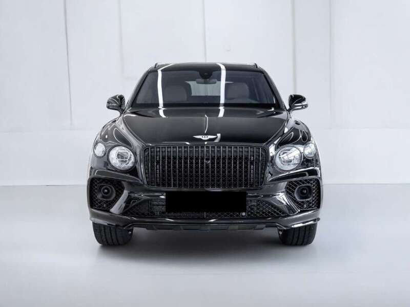 Negro Usado 2023 Bentley Bentayga SUV | 275.700 € - Imagen 1/4