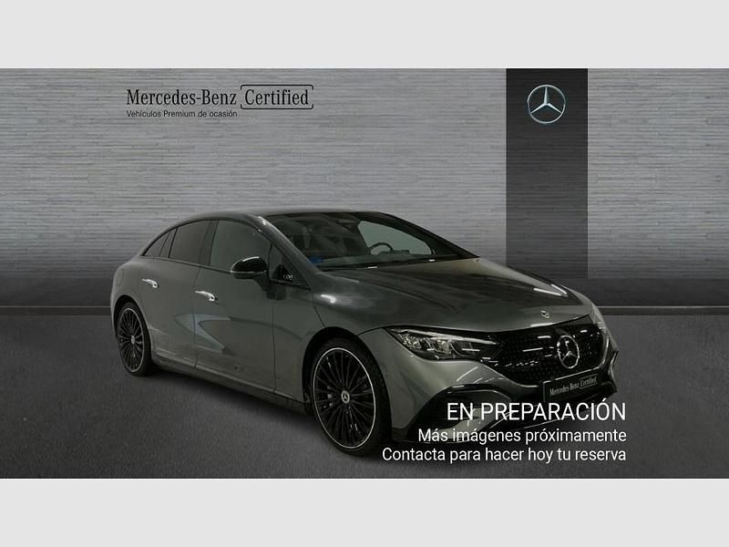 Usado Mercedes EQE350 AMG line 214 kW (292 CV) 2025 Gris / plateado Berlina
