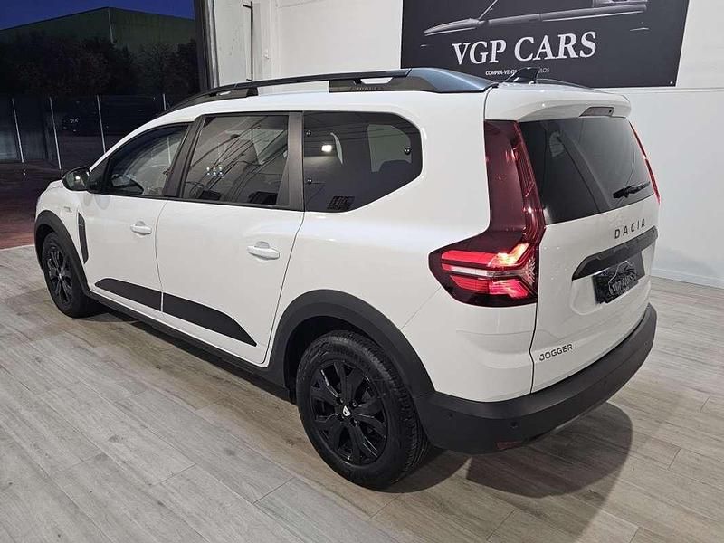 Usado Dacia Jogger Extreme 110 CV (80 kW) 2022 Blanco Monovolumen
