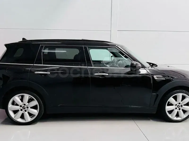 Usado Mini Cooper D Clubman 150 CV (110 kW) 2017 Negro Familiar