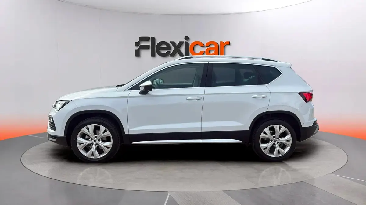 Usado Seat Ateca Style 150 CV (110 kW) 2022 Blanco SUV