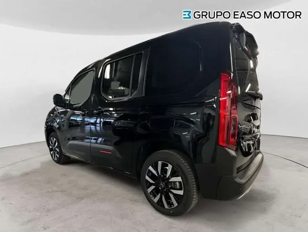 Nuevo Citroën Berlingo 101 CV (74 kW) 2026 Negro Monovolumen