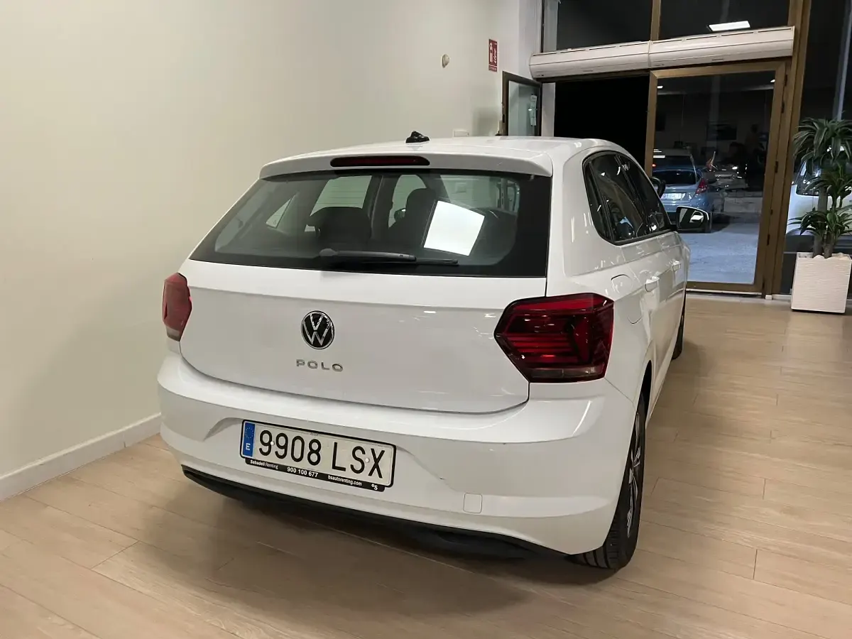 Usado VW Polo Life 95 CV (69 kW) 2021 Blanco Utilitario