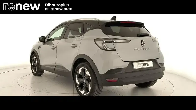 Usado Renault Captur Techno 100 CV (73 kW) 2025 Gris SUV