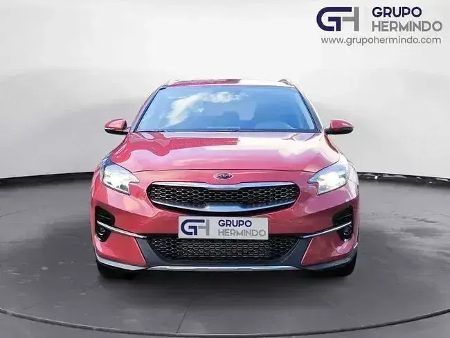 Usado Kia XCeed 136 CV (100 kW) 2022 Rojo SUV