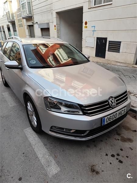 Usado VW Passat Advance 140 CV (102 kW) 2011 Gris / plata Familiar