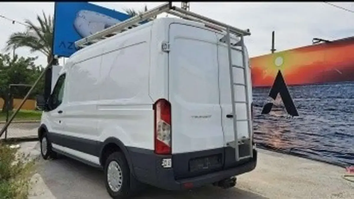 Usado Ford Transit 125 CV (91 kW) 2015 Blanco Van