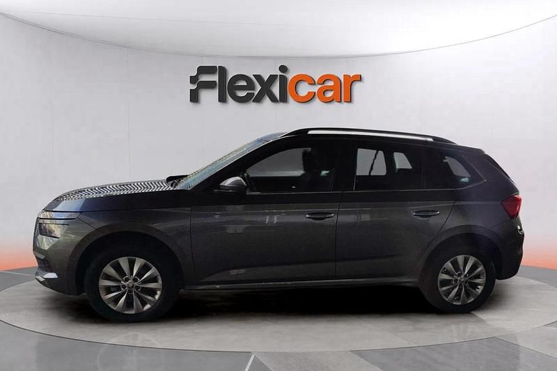 Usado Skoda Kamiq Active 116 CV (85 kW) 2020 Gris SUV