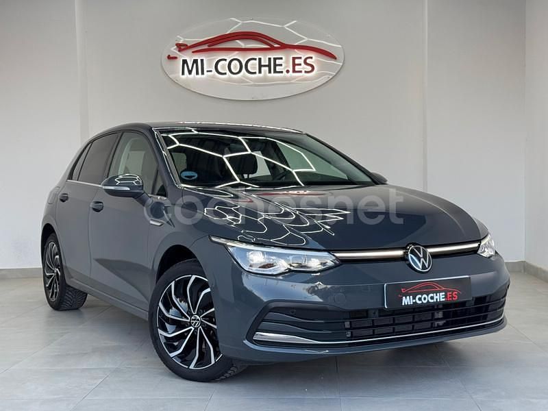 Gris / plata Usado 2024 VW Golf Style Berlina | 28.900 € (Precio justo) - Imagen 1/4