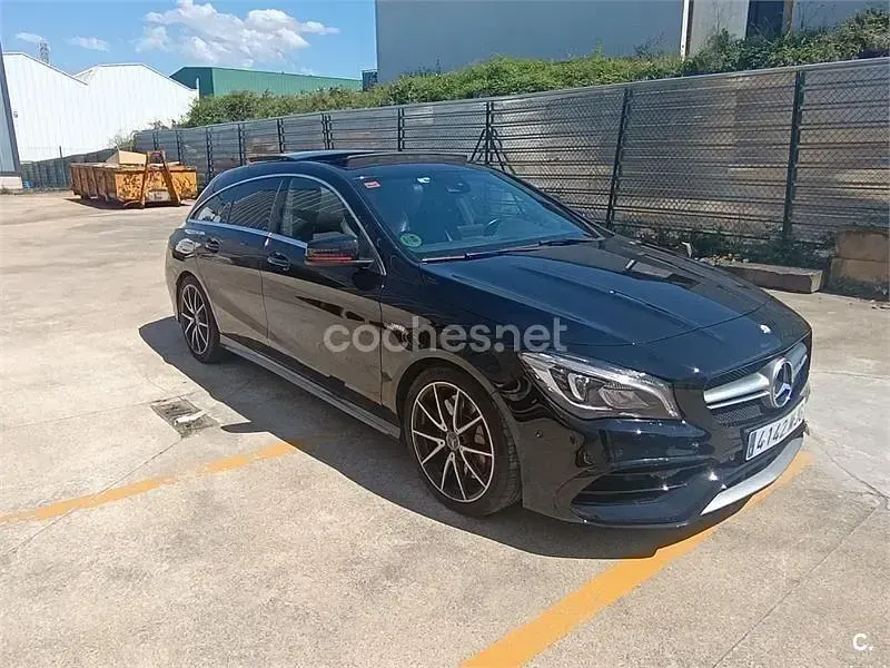 Usado Mercedes CLA45 AMG Shooting Brake 381 CV (280 kW) 2016 Negro Familiar