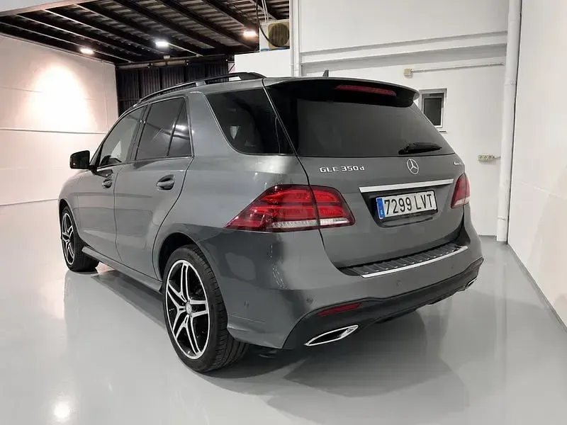 Usado Mercedes GLE350 258 CV (189 kW) 2017 Gris / plata SUV