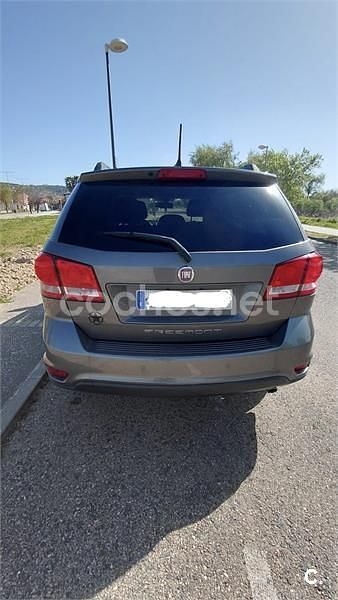 Usado Fiat Freemont Urban 170 CV (125 kW) 2011 Gris / plata SUV