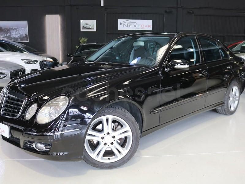 Usado Mercedes E320 Avantgarde 224 CV (164 kW) 2007 Negro Berlina