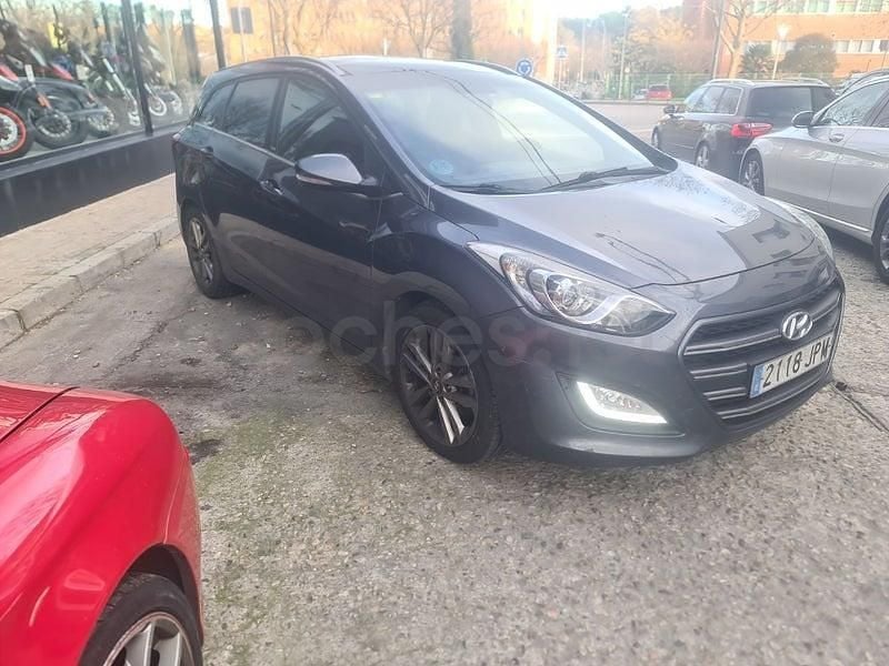 Usado Hyundai i30 GO! 136 CV (100 kW) 2016 Azul Familiar